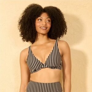 NWT Striped Black and White Ribbed Underwire Bikini Top